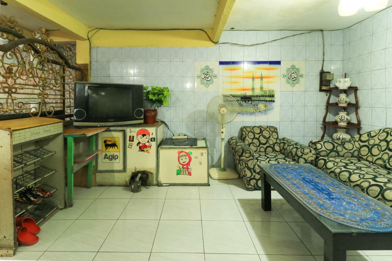 Dharmawati Homestay Syariah At Terminal Purabaya Waru Екстер'єр фото