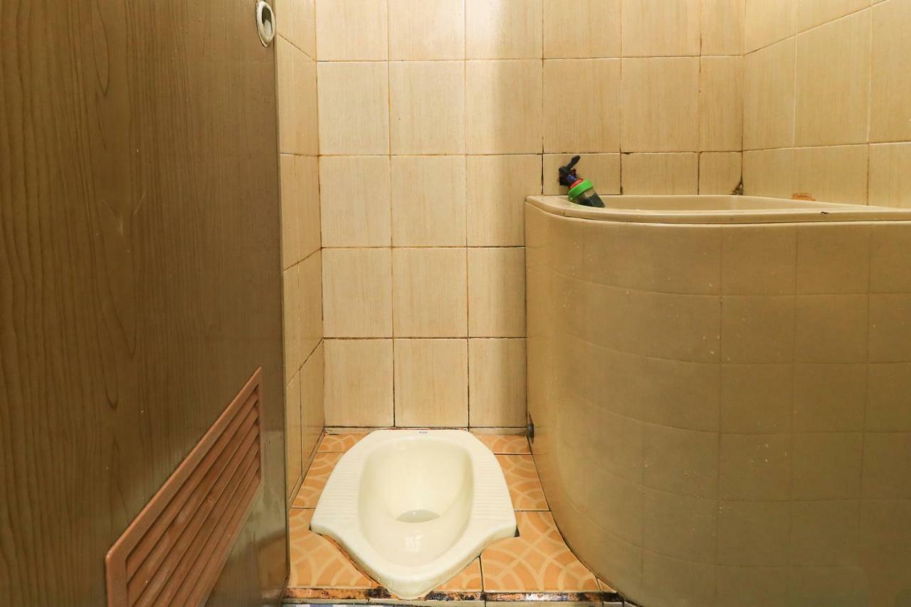 Dharmawati Homestay Syariah At Terminal Purabaya Waru Екстер'єр фото