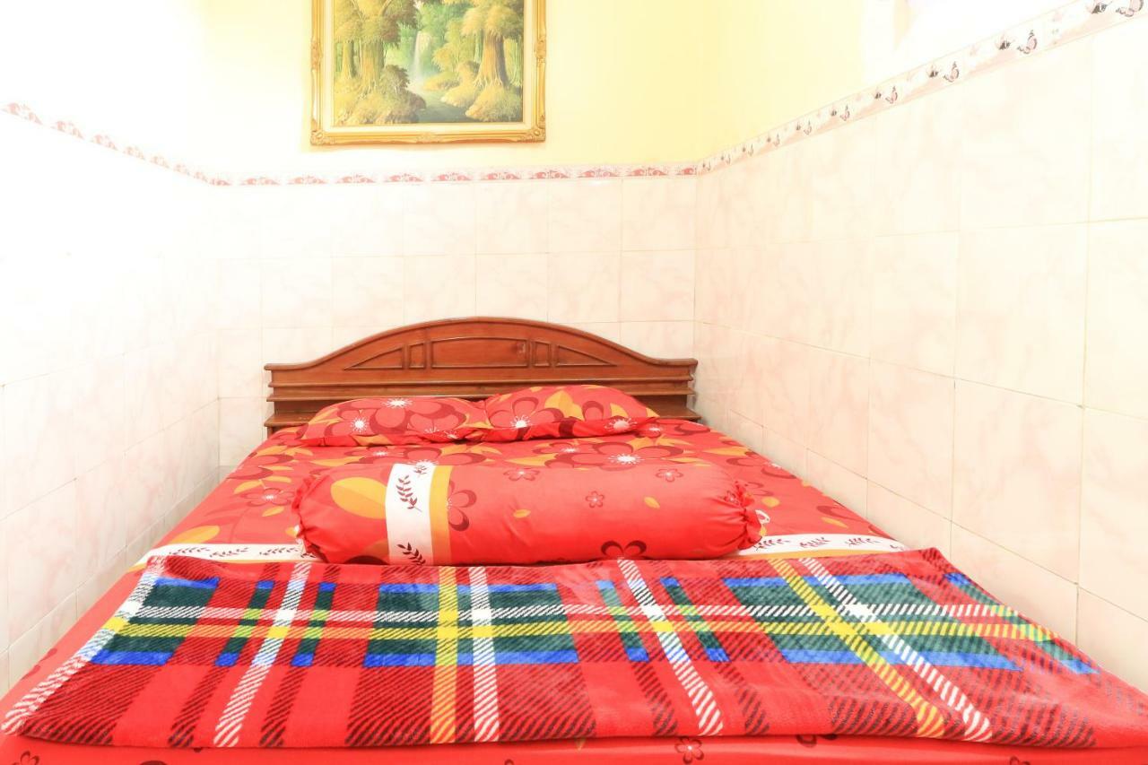 Dharmawati Homestay Syariah At Terminal Purabaya Waru Екстер'єр фото