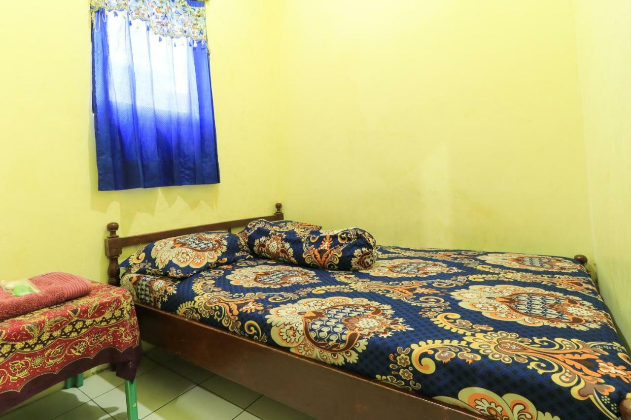 Dharmawati Homestay Syariah At Terminal Purabaya Waru Екстер'єр фото