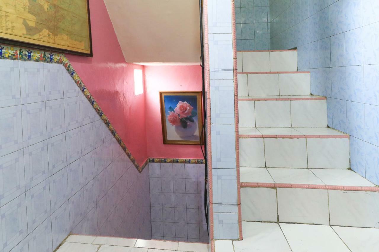 Dharmawati Homestay Syariah At Terminal Purabaya Waru Екстер'єр фото