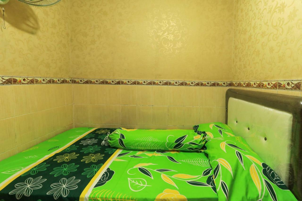 Dharmawati Homestay Syariah At Terminal Purabaya Waru Екстер'єр фото